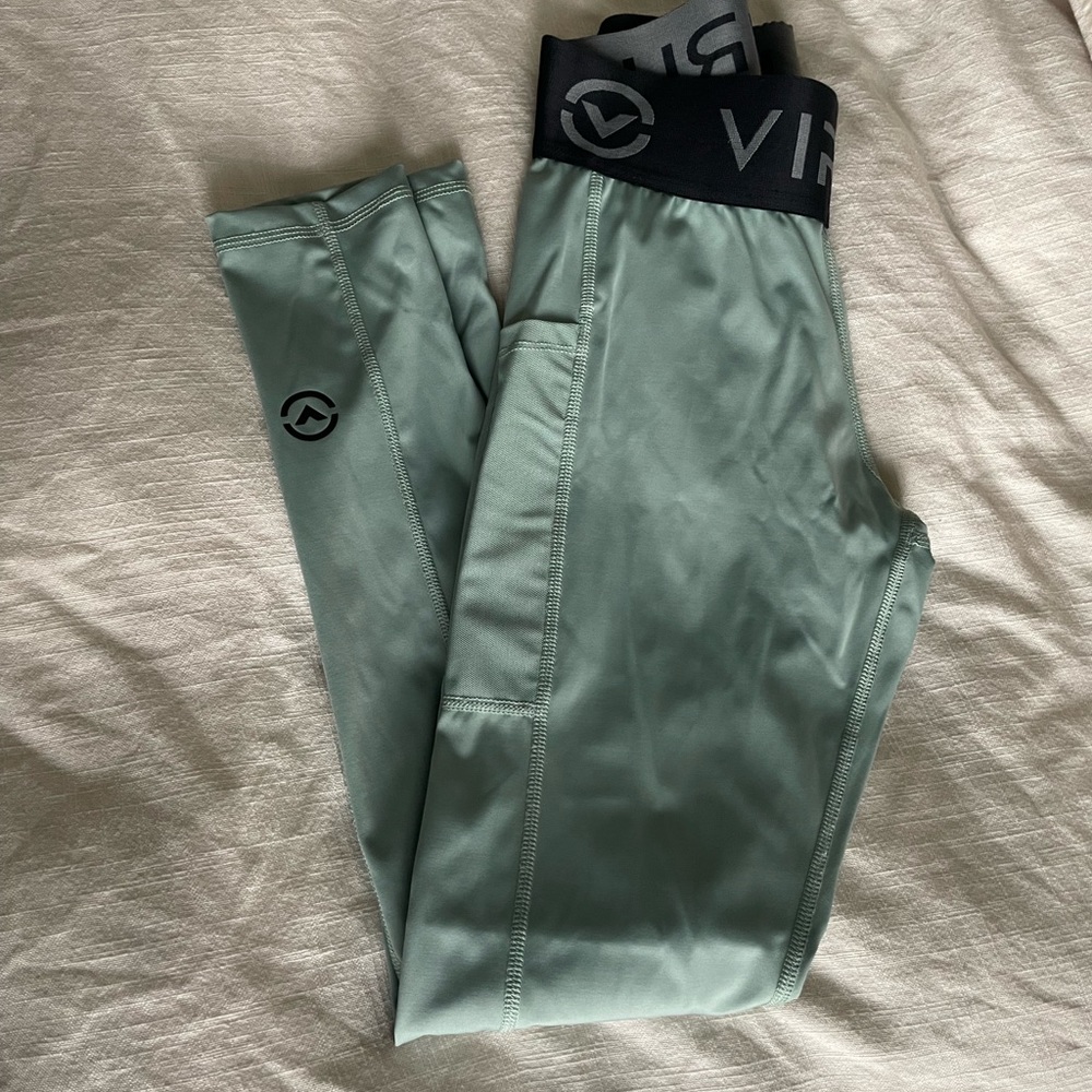 Like new Virus leggings